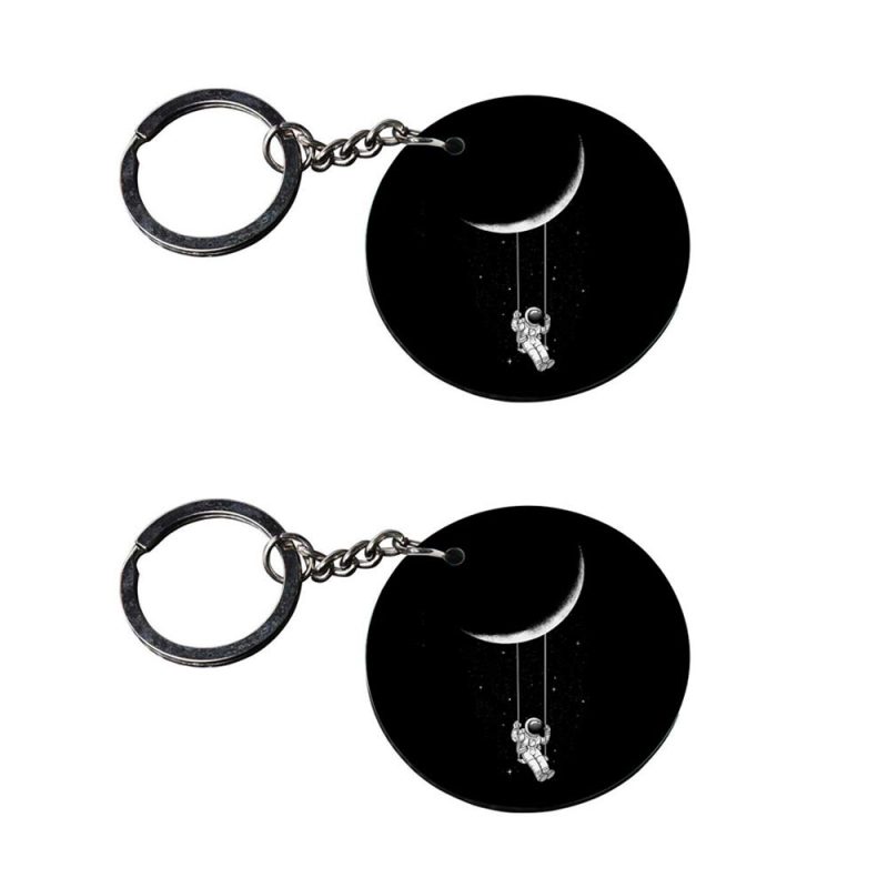 Round Astronaut Moon Swing Keychain
