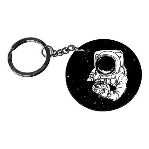 Crafty Worth | Space men keychain | keychain holder for home decor customized keychain with photo Printed Wooden Keychain| Circle Shape Set of 2 keyrings 2×2 inch - alternate view