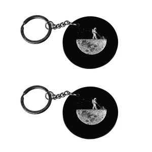 Crafty Worth letter I astronaut photo keychain set of 2