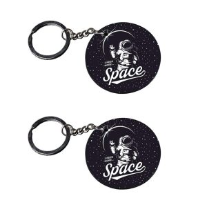 Crafty Worth letter H budget astronaut keychain set of 2